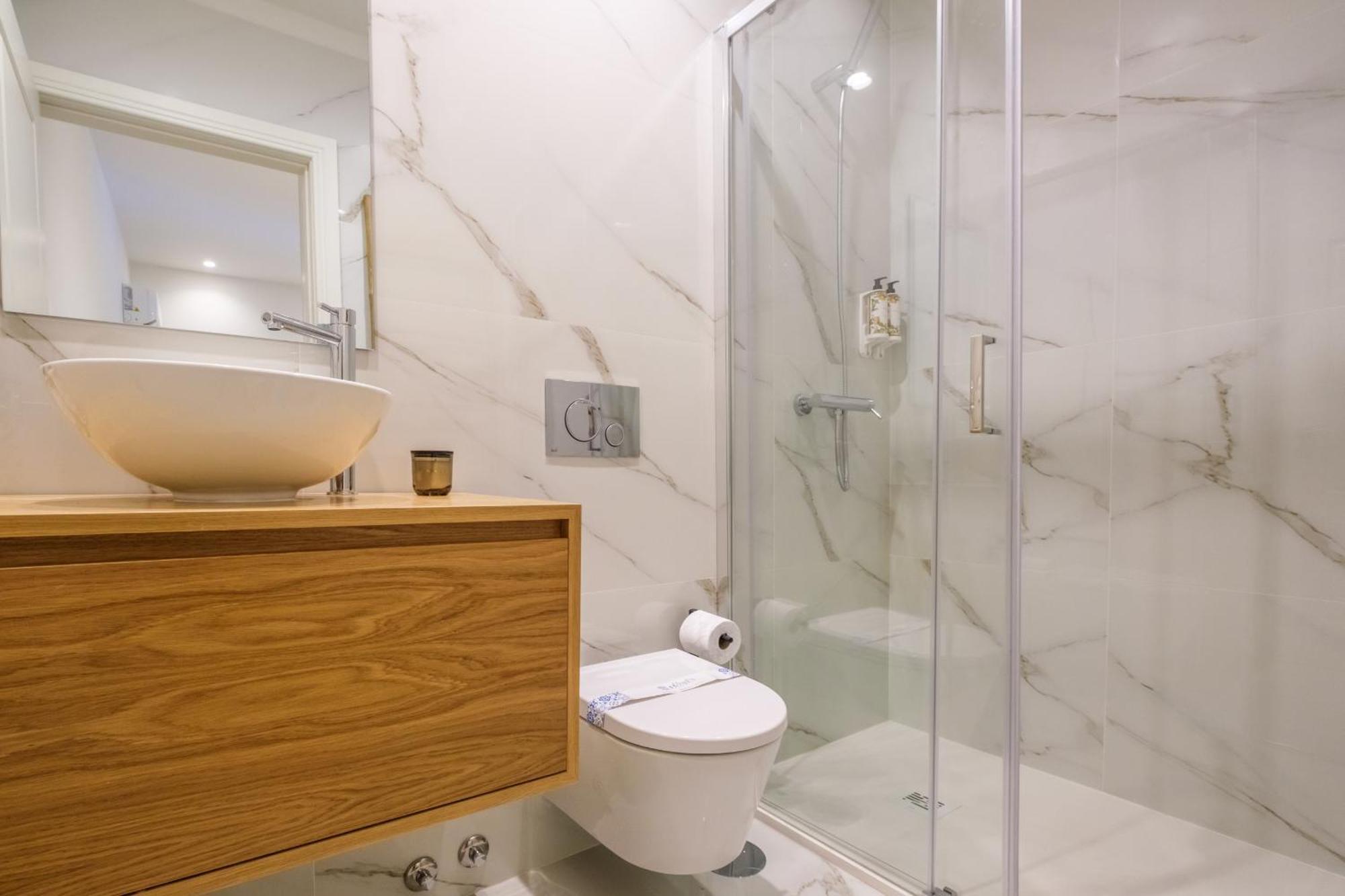 Art Deco 13 Luxury 2br Downtown Metro Ac Porto
