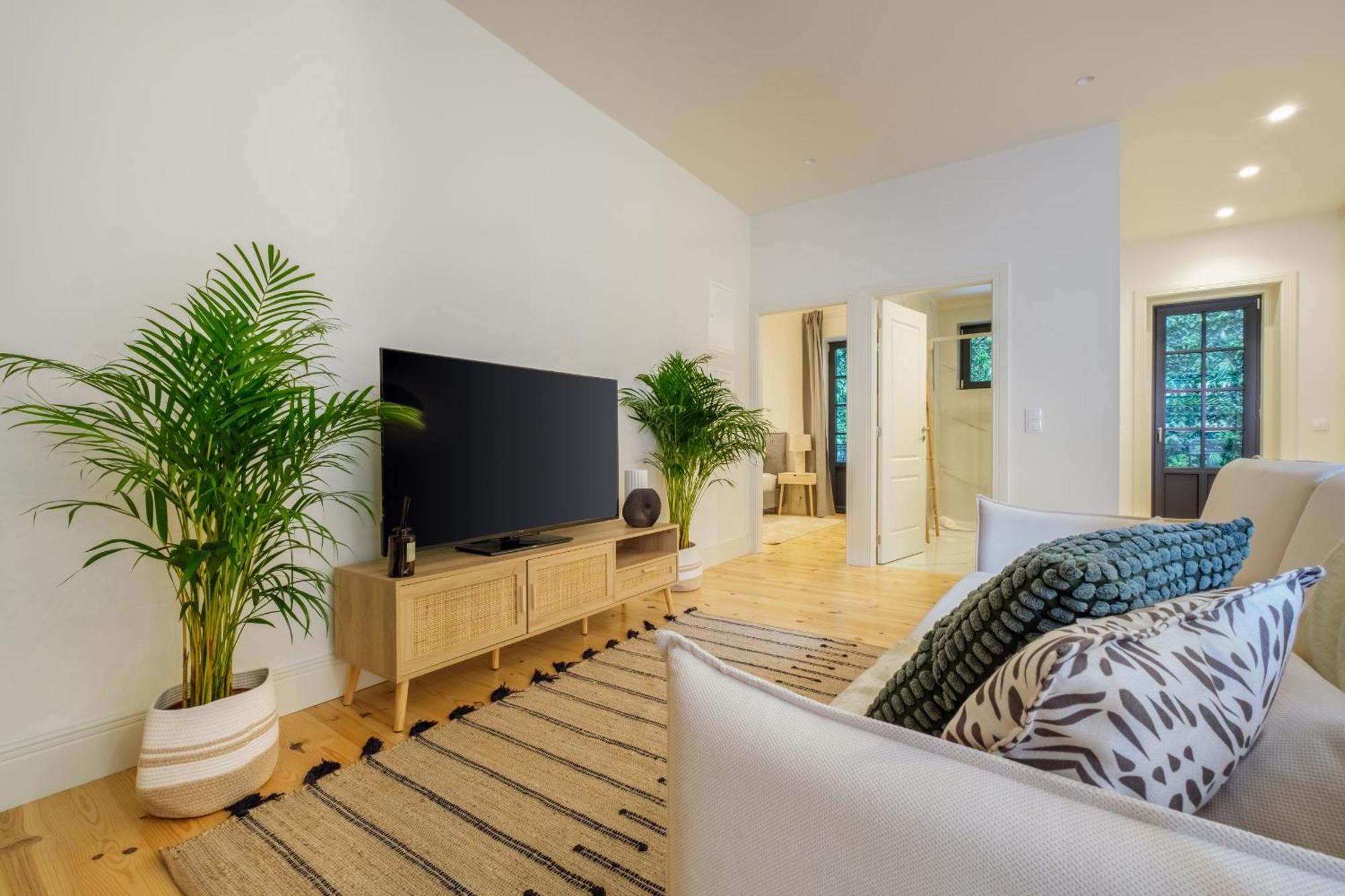 Art Deco 13 Luxury 2br Downtown Metro Ac Apartment Porto